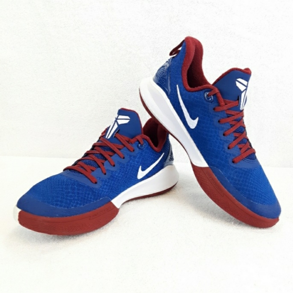 NIKE WOMENS KOBE MAMBA FOCUS BASKETBALL SHOES
